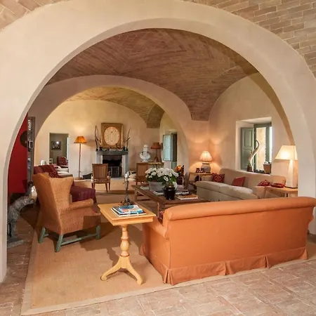 Villa Sleeps 10 Wifi