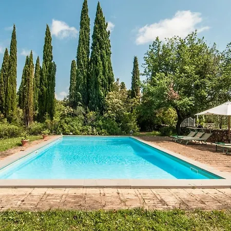 Sleeps 10 Wifi Villa