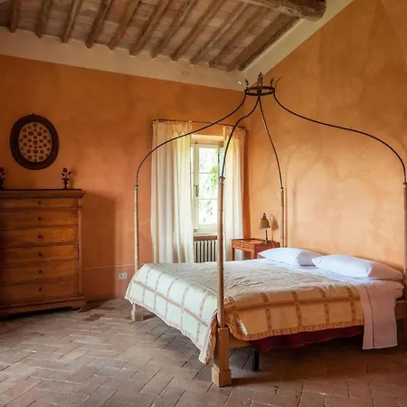 Sleeps 10 Wifi Villa *